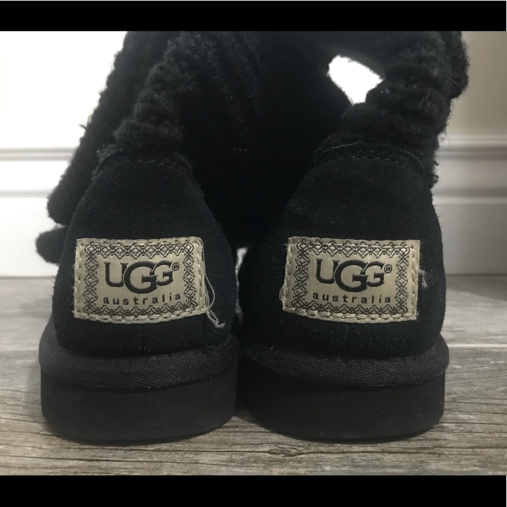 Black UGG Cardy Boot - Picture 6 of 10
